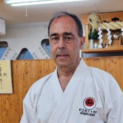 Dr. Carlos Galia